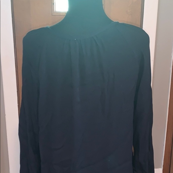 Black split neck top with ruched sleeves - Picture 5 of 5